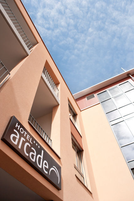 Hotel Arcade Sins Logo zdjęcie